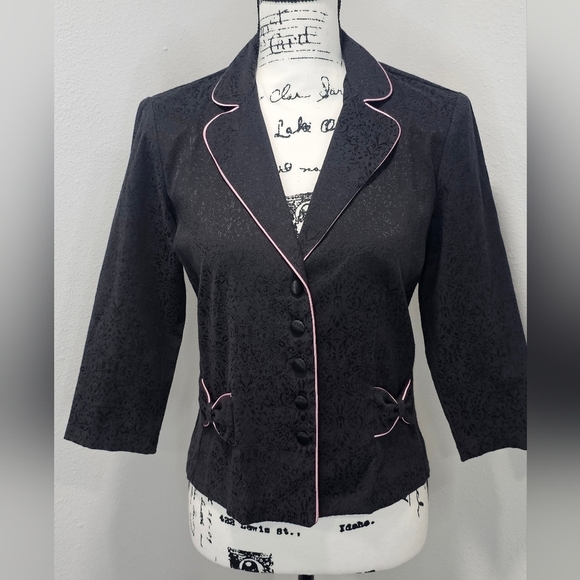 My Michelle Jackets & Blazers - My Michelle Women's Junior Black Blazer Pink Trim Size 5/6 Career Office Jacket